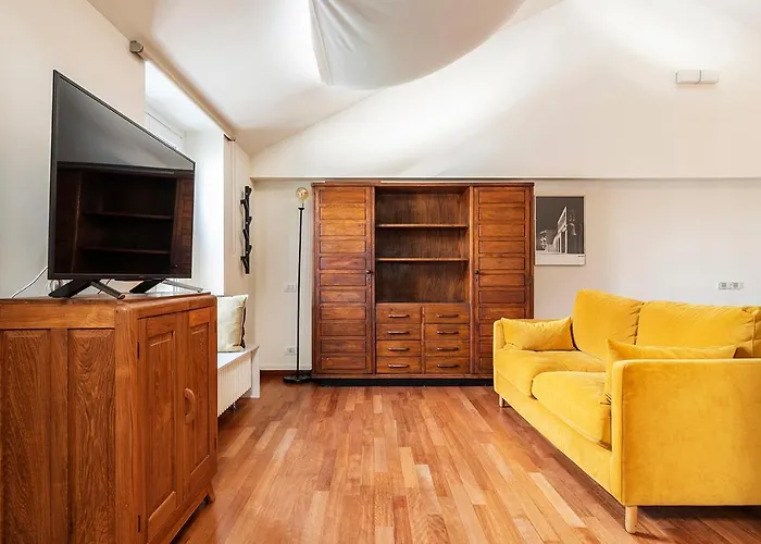 Easyhomes Duomo View